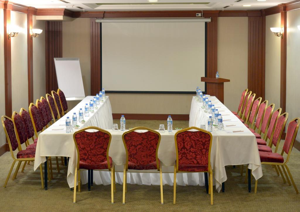 Nova Plaza Park Hotel Istanbul Bagian luar foto