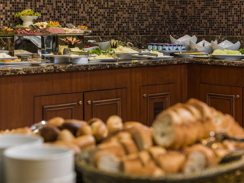 Nova Plaza Park Hotel Istanbul Bagian luar foto