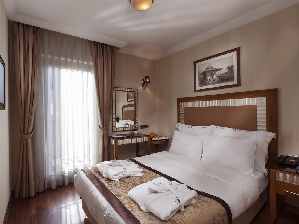 Nova Plaza Park Hotel Istanbul Bagian luar foto
