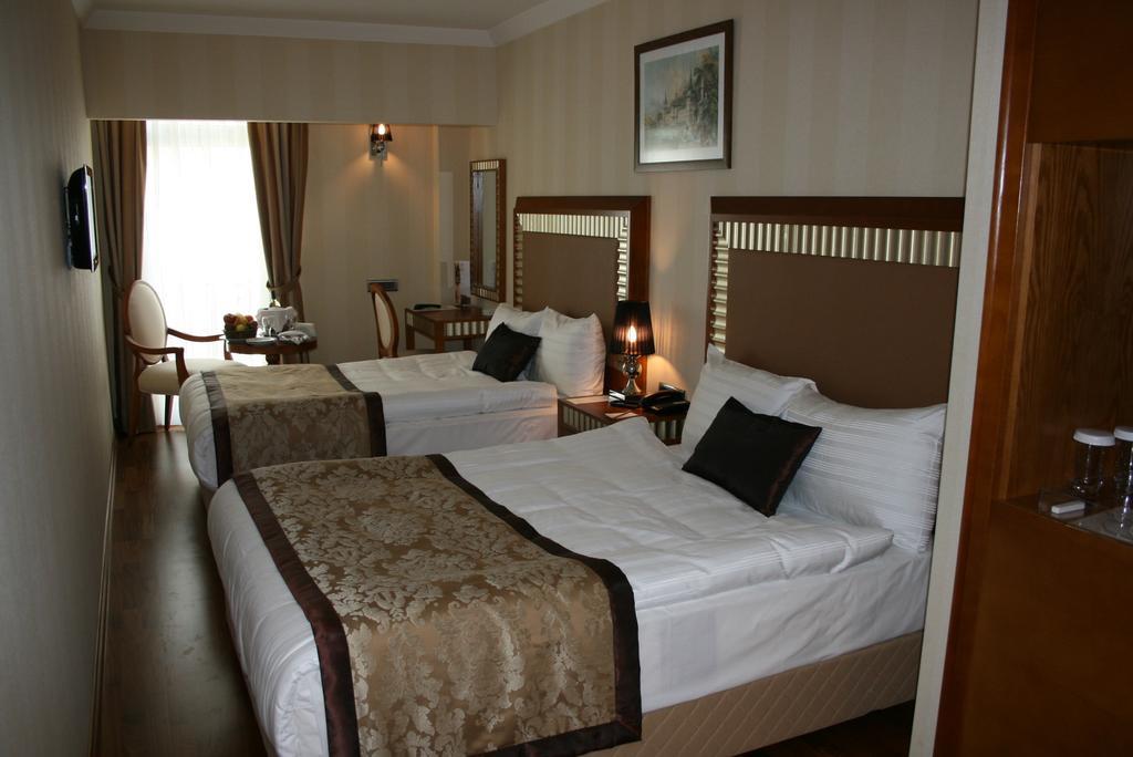 Nova Plaza Park Hotel Istanbul Bagian luar foto