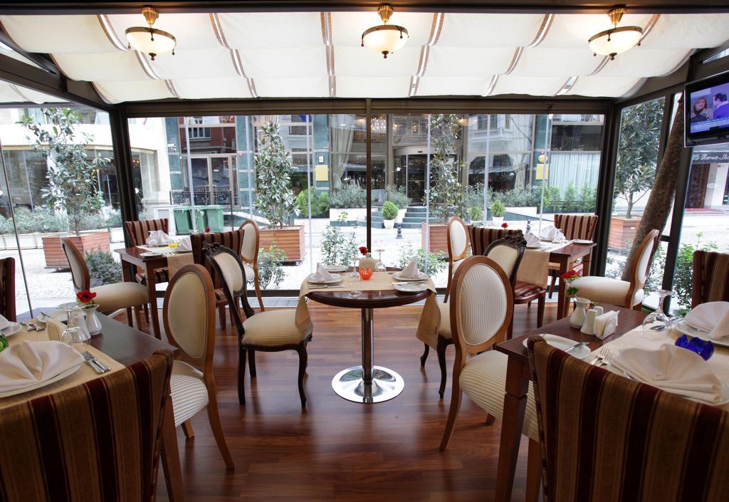 Nova Plaza Park Hotel Istanbul Bagian luar foto